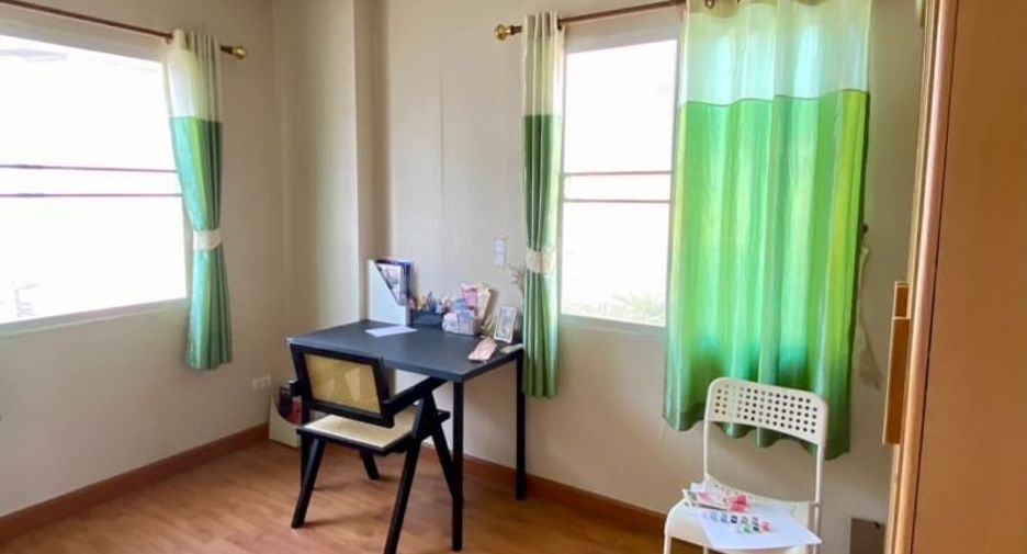 For rent and for sale 3 bedrooms house in Si Racha, Chonburi