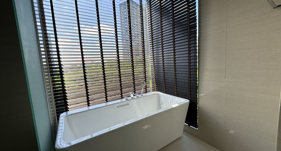 For sale 4 bedrooms condo in Suan Luang, Bangkok