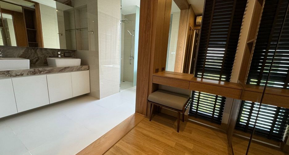 For sale 4 bedrooms condo in Suan Luang, Bangkok