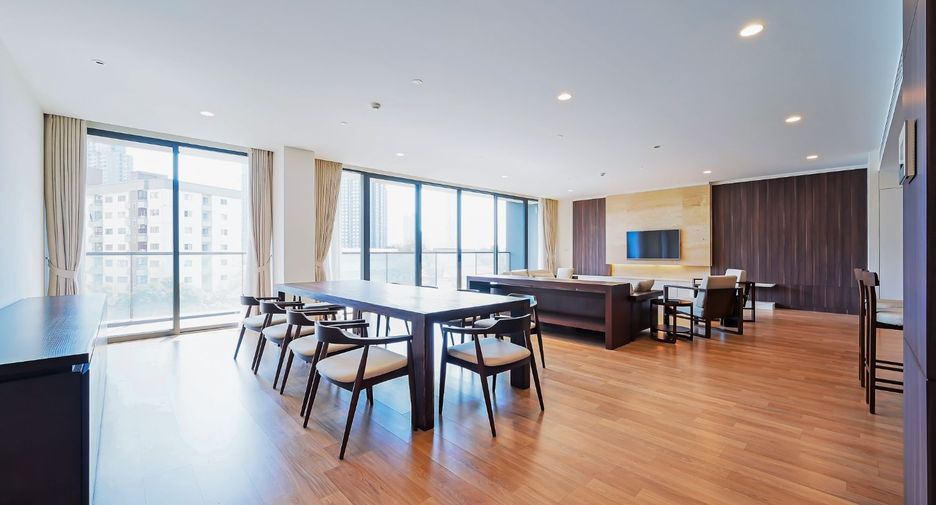 For sale 4 bedrooms condo in Suan Luang, Bangkok