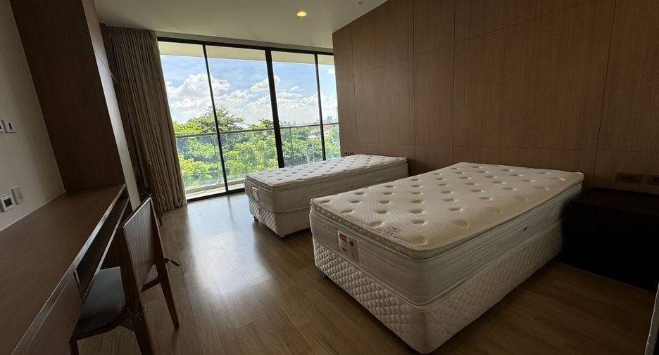 For sale 4 bedrooms condo in Suan Luang, Bangkok