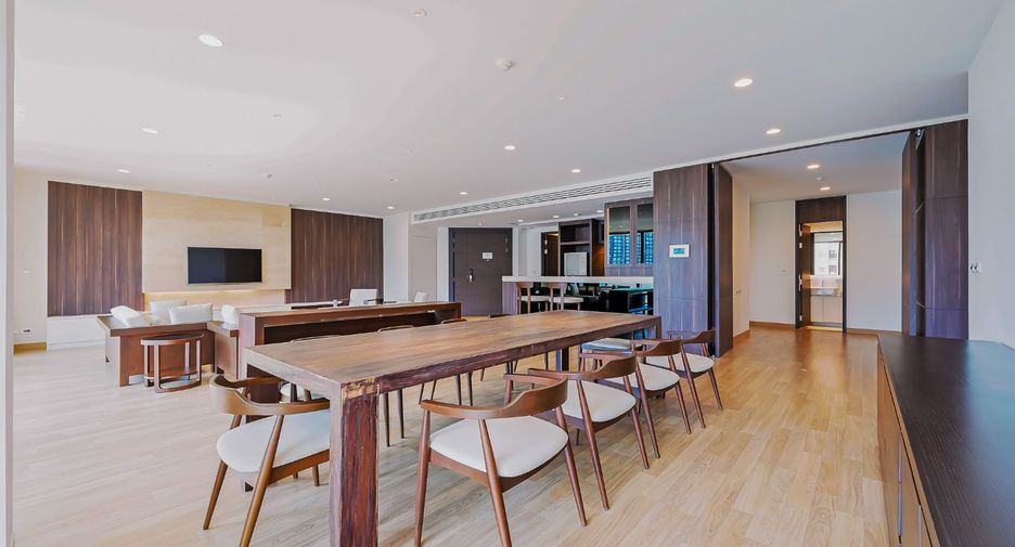 For sale 4 bedrooms condo in Suan Luang, Bangkok