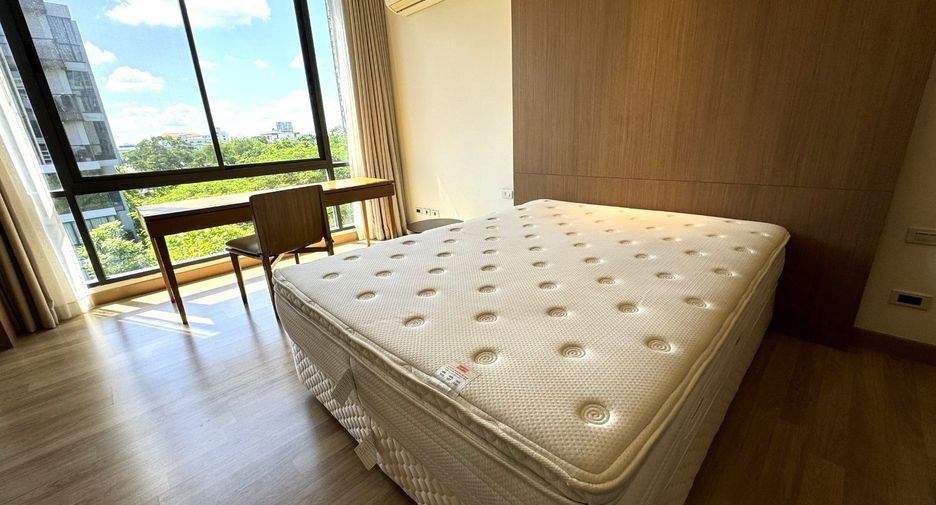 For sale 4 bedrooms condo in Suan Luang, Bangkok