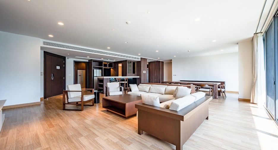 For sale 4 bedrooms condo in Suan Luang, Bangkok