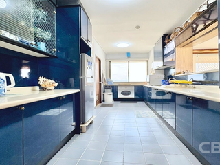 For sale 3 bedrooms condo in Na Jomtien, Pattaya