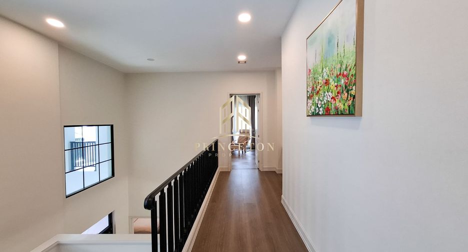 For rent and for sale 4 bedrooms house in Saphan Sung, Bangkok