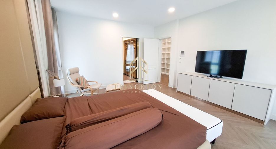 For rent and for sale 4 bedrooms house in Saphan Sung, Bangkok
