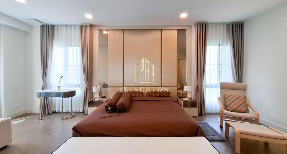 For rent and for sale 4 bedrooms house in Saphan Sung, Bangkok