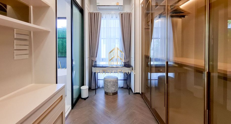 For rent and for sale 4 bedrooms house in Saphan Sung, Bangkok