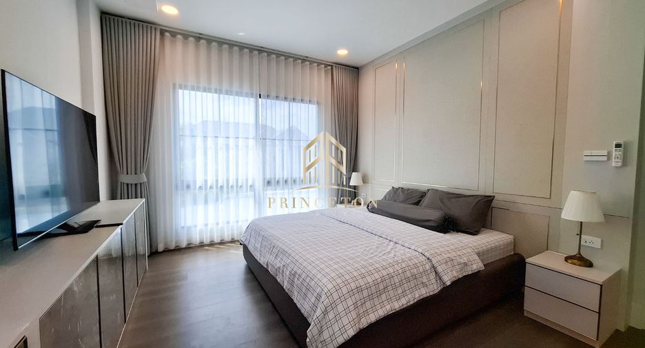For rent and for sale 4 bedrooms house in Saphan Sung, Bangkok