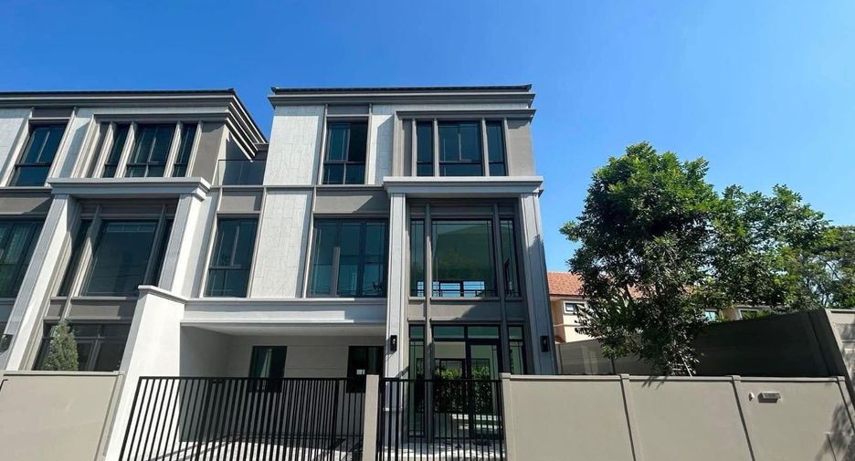 Reihenhaus zur Miete mit 2 Zimmer in Suan Luang, Bangkok