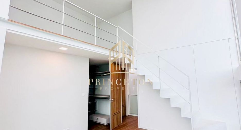 Haus zur Miete und zum Kauf mit 3 Zimmer in Saphan Sung, Bangkok
