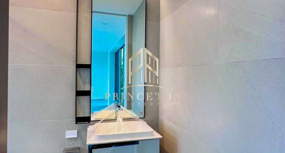 Haus zur Miete und zum Kauf mit 3 Zimmer in Saphan Sung, Bangkok