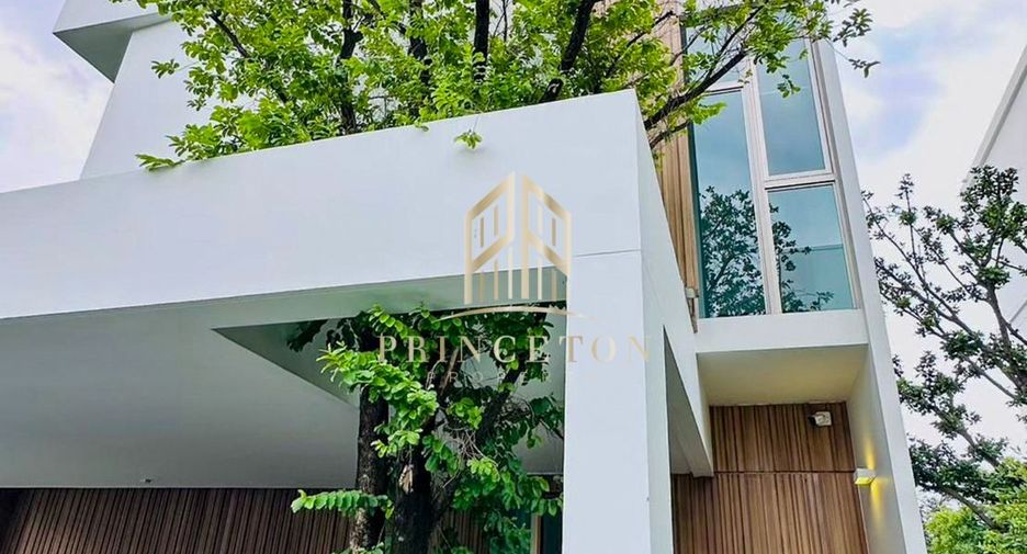 Haus zur Miete und zum Kauf mit 3 Zimmer in Saphan Sung, Bangkok