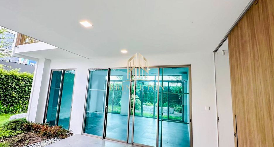 Haus zur Miete und zum Kauf mit 3 Zimmer in Saphan Sung, Bangkok