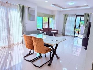 出售 3 卧室 独立屋 在 Si Racha, Chon Buri