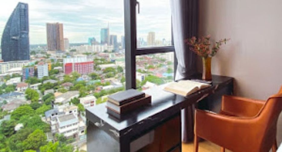For rent and for sale 2 bedrooms condo in Khlong Toei, Bangkok