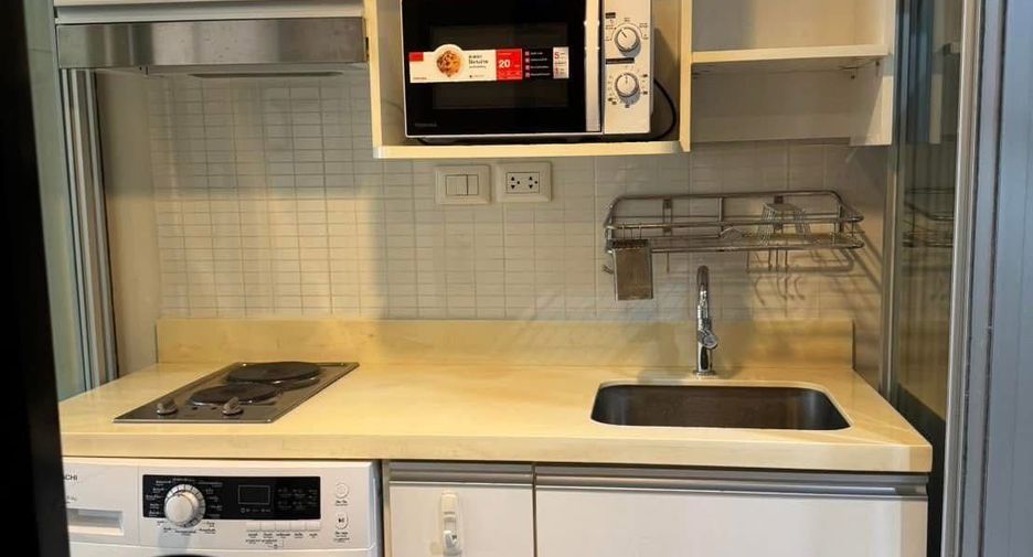 For rent 1 bed condo in Khlong Toei, Bangkok