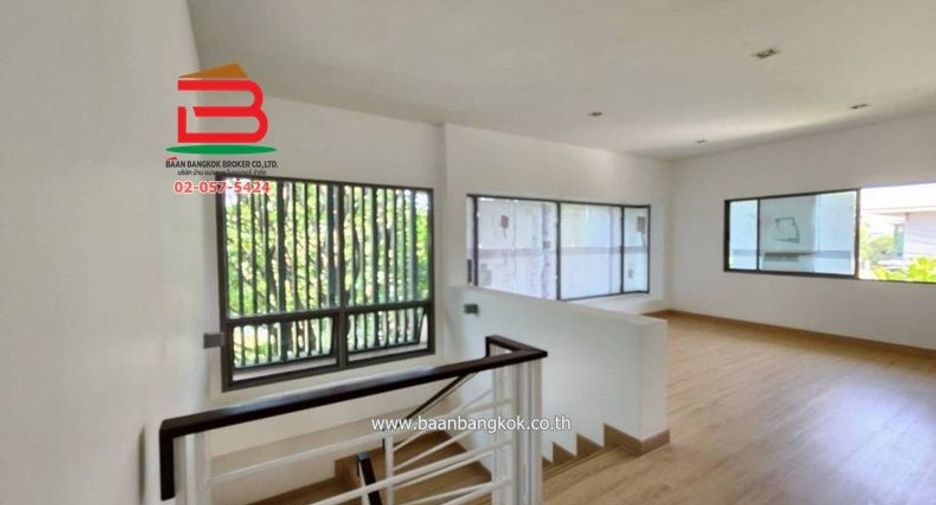 For sale 3 bedrooms house in Prawet, Bangkok