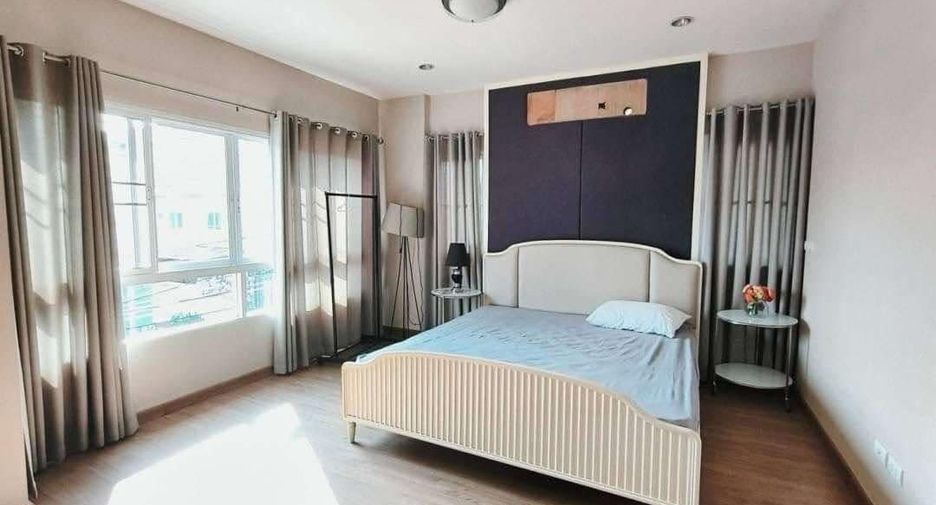 À vendre 3 chambres maison à Si Racha, Chonburi