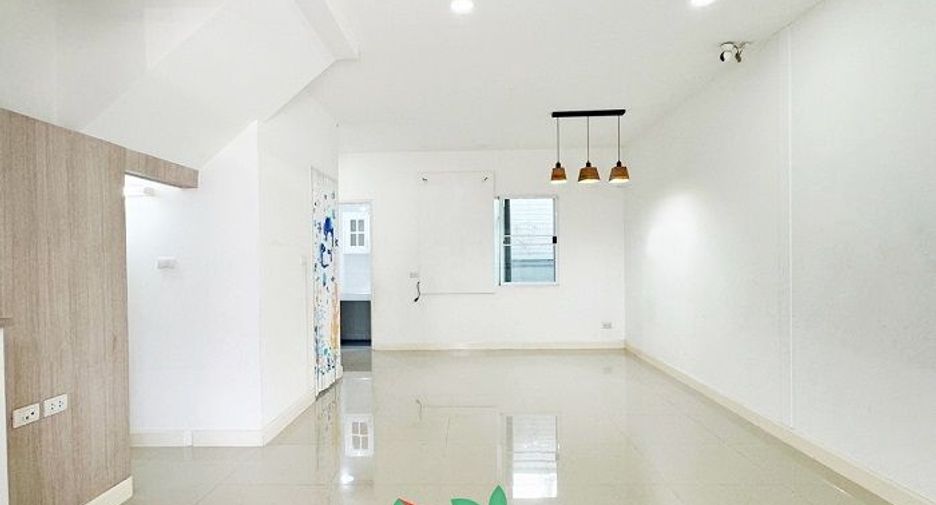 For sale 3 Beds townhouse in Mueang Nonthaburi, Nonthaburi