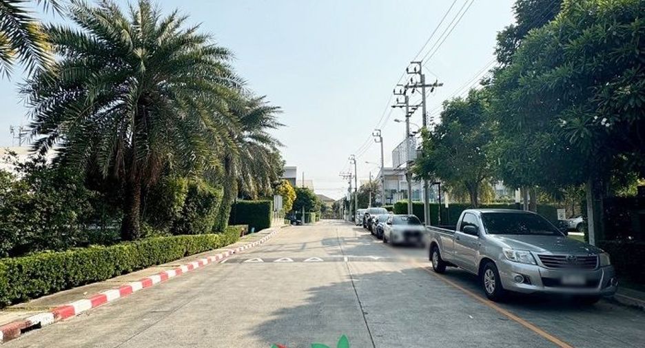 For sale 3 Beds townhouse in Mueang Nonthaburi, Nonthaburi