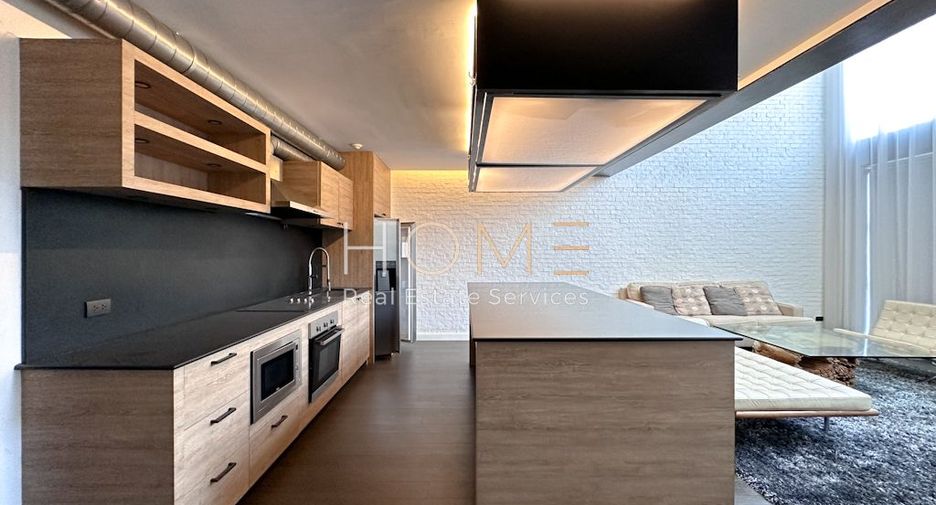 For sale 4 bedrooms condo in Watthana, Bangkok