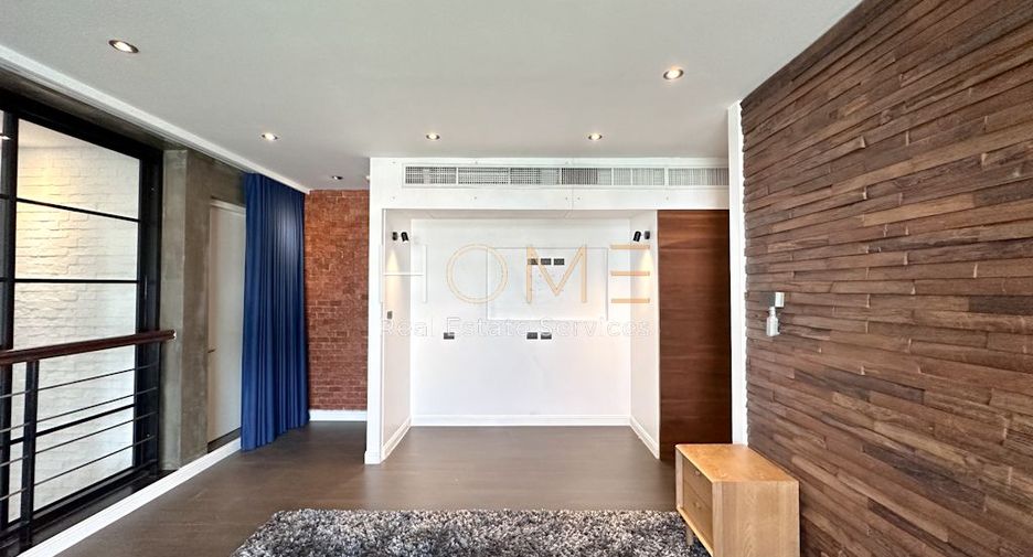 For sale 4 bedrooms condo in Watthana, Bangkok
