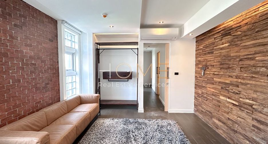 For sale 4 bedrooms condo in Watthana, Bangkok