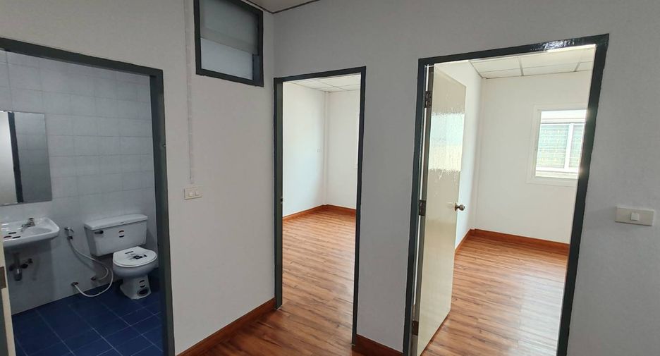 For sale 3 bedrooms townhouse in Thanyaburi, Pathum Thani