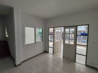 For sale 3 bed townhouse in Thanyaburi, Pathum Thani