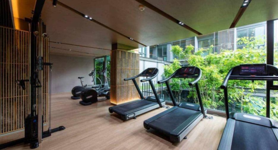 For sale 1 bed condo in Huai Khwang, Bangkok