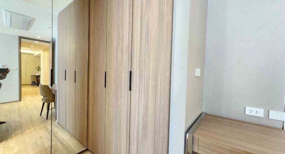For rent 2 bedrooms apartment in Khlong Toei, Bangkok