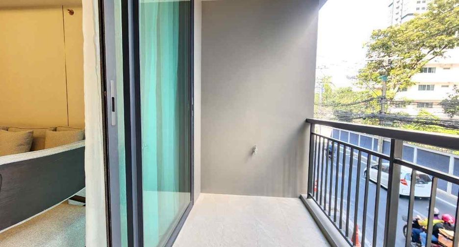 For rent 2 bedrooms apartment in Khlong Toei, Bangkok
