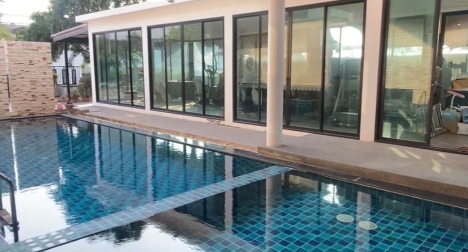 Casa en venta de 5 habitaciones en Mueang Chon Buri, Chonburi