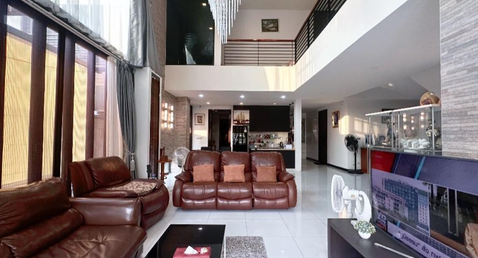 Casa en venta de 5 habitaciones en Mueang Chon Buri, Chonburi