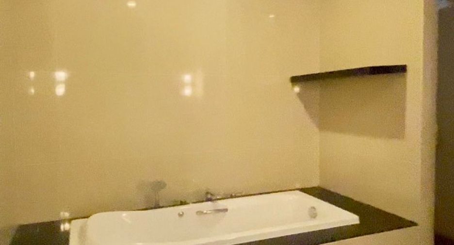 Casa en venta de 5 habitaciones en Mueang Chon Buri, Chonburi