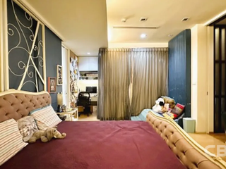 For sale 4 bedrooms house in Watthana, Bangkok