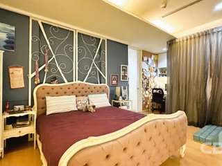 For sale 4 bedrooms house in Watthana, Bangkok
