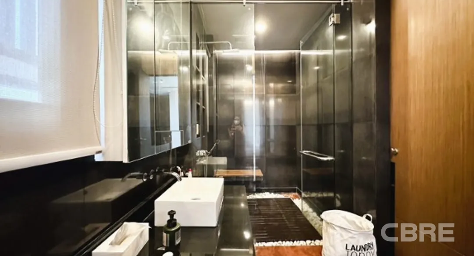 For sale 4 bedrooms house in Watthana, Bangkok