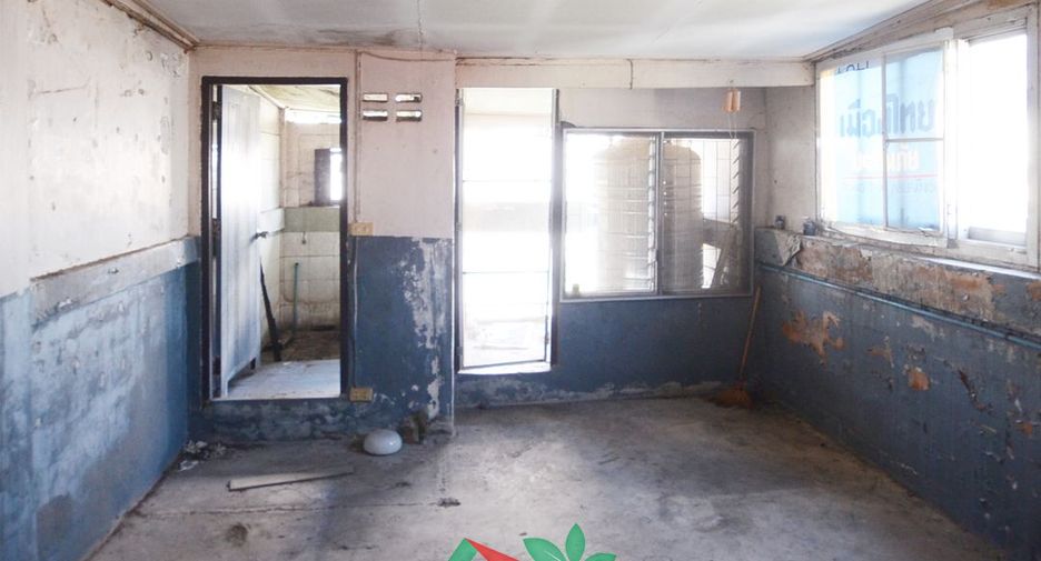 Local comercial en venta de 9 habitaciones en Huai Khwang, Bangkok