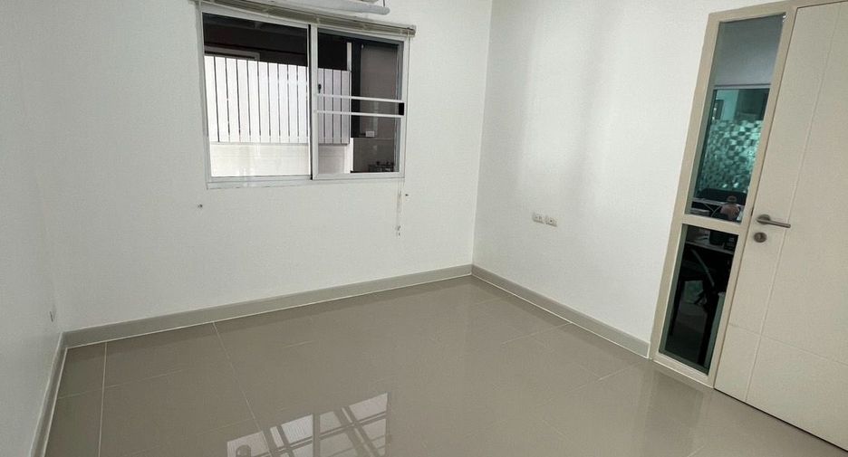 For sale 4 ベッドルーム house in Mueang Phuket, Phuket