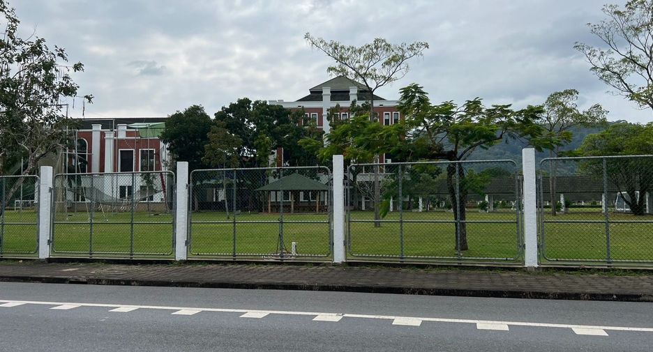 For sale 4 ベッドルーム house in Mueang Phuket, Phuket