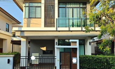For rent 3 bedrooms house in Saraphi, Chiang Mai