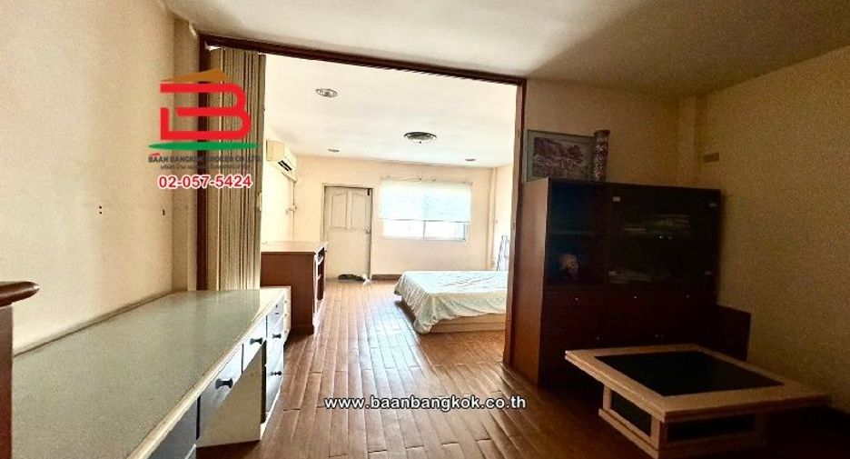 For rent and for sale 40 bedrooms retail Space in Suan Luang, Bangkok
