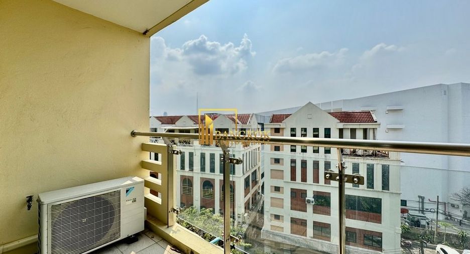 Apartamento en alquiler de 2 habitaciones en Watthana, Bangkok