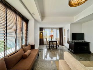For rent 1 bed serviced apartment in Watthana, Bangkok