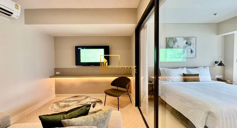 For rent 1 bed serviced apartment in Watthana, Bangkok