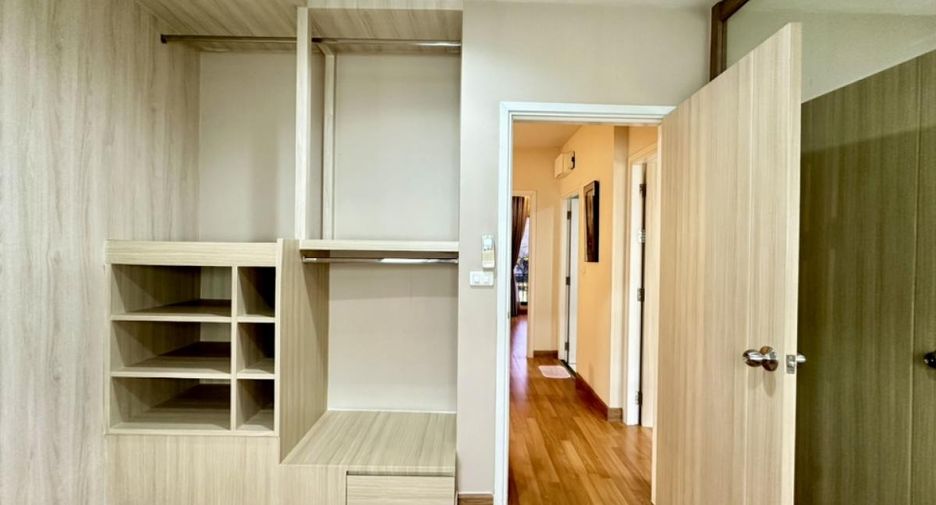 For rent 3 bedrooms townhouse in Pak Kret, Nonthaburi
