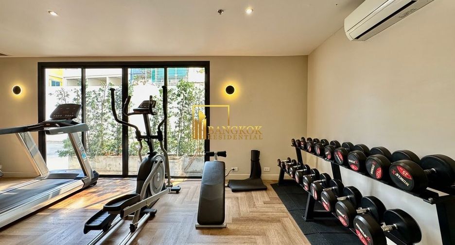 For rent 1 bed serviced apartment in Watthana, Bangkok